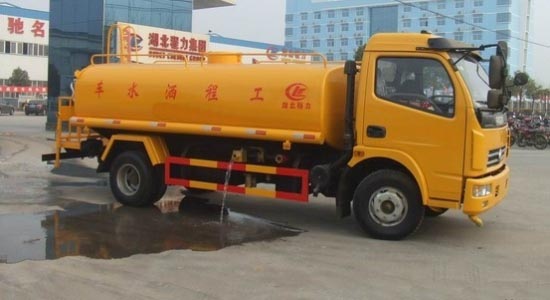 東風(fēng)多利卡<a href=http://m.honits.com/ssc target=_blank class=infotextkey>灑水車</a>