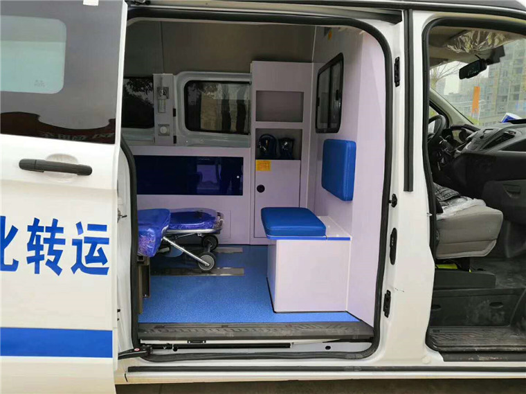 福特新全順V362病人轉(zhuǎn)運(yùn)車(chē)(短軸中頂)圖片5